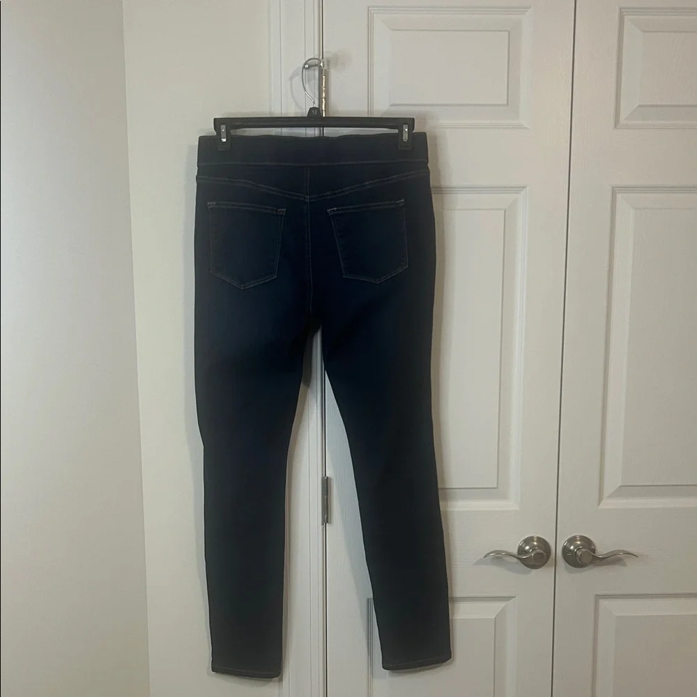 Sonoma Women's Dark Blue Pull On Skinny Jeans - Size 12 regular. - Picture 3 of 4